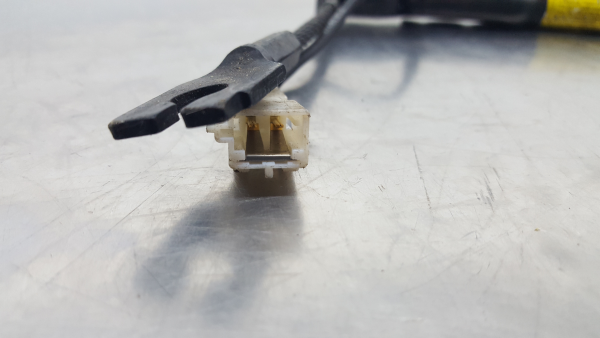 Pretensor cinturón Delantero Izquierdo RENAULT Clio III (BR0/1, CR0/1) Imagem-2