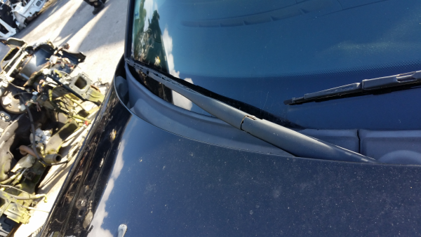 Braccio del tergicristallo anteriore destro SAAB 9-3 Sedan (YS3F)
