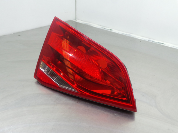 Feu de coffre Gauche AUDI A4 (8K2, B8)