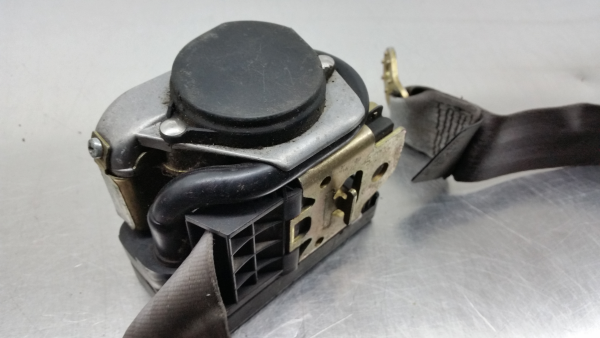 Pré-tensor cinto frente direito VOLKSWAGEN Passat (3B2) Imagem-2