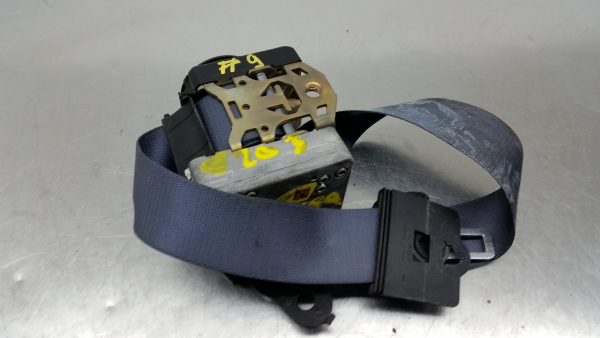 Prétensionneur de ceinture avant gauche MERCEDES-BENZ Classe C (W203) Imagem-4