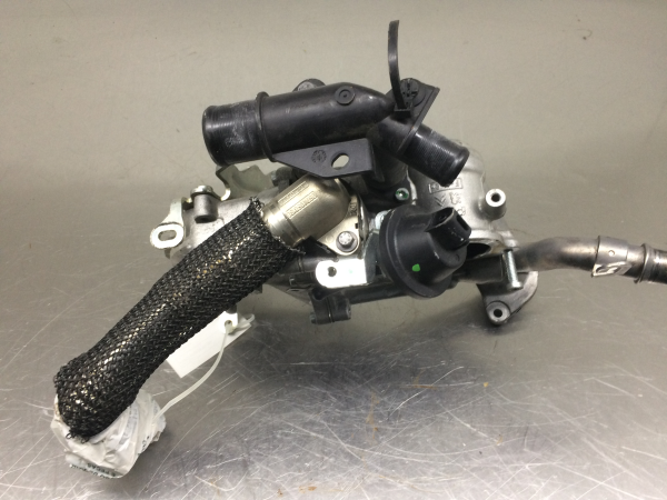 Engine oil radiator FORD Fiesta VI (CB1, CCN) Imagem-3