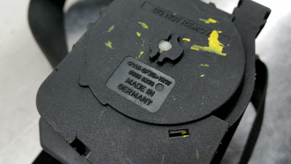 Pré-tensor cinto trás direito MERCEDES-BENZ Classe S (W220) Imagem-2