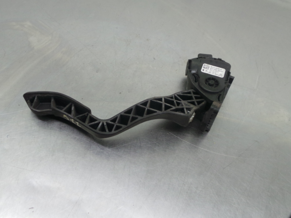 Pedal acelerador PEUGEOT 308 (4A_, 4C_) Imagem-1