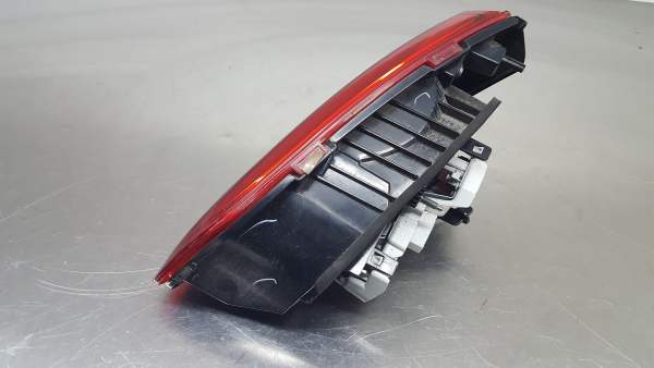 Left Tailgate light  VOLKSWAGEN Golf VII (5G1, BQ1, BE1, BE2) Imagem-2