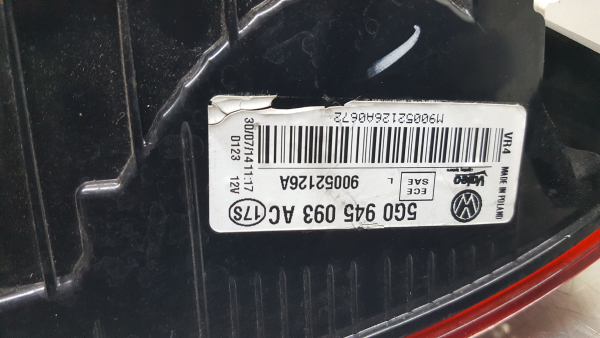 Left Tailgate light  VOLKSWAGEN Golf VII (5G1, BQ1, BE1, BE2) Imagem-4