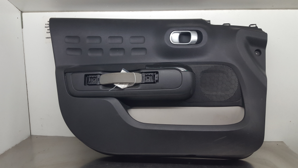 Revestimiento interior de puerta delantero izquierdo CITROËN C3 III (SX)