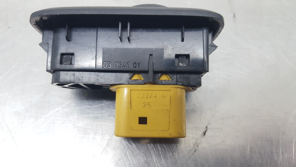 Mando / interruptor elevalunas delantero derecho FORD Fiesta VI (CB1, CCN) Imagem-5