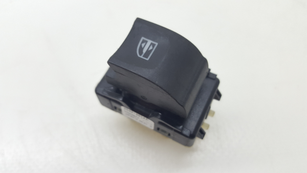 Mando / interruptor elevalunas delantero derecho RENAULT Clio IV (BH_)
