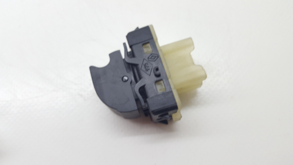 Mando / interruptor elevalunas delantero derecho RENAULT Clio IV (BH_) Imagem-2