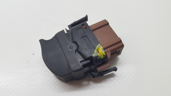 Mando / interruptor elevalunas delantero derecho OPEL Vivaro A Combi (X83) Imagem-1