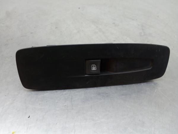 Mando / interruptor elevalunas delantero derecho RENAULT Megane IV (B9A/M_)