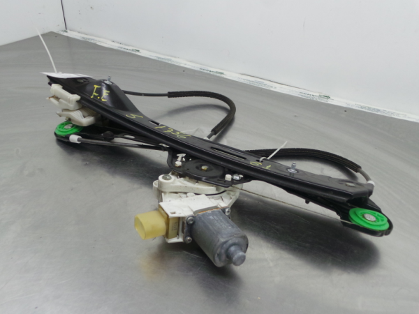 Lève-vitre avant gauche BMW 1 (E87)