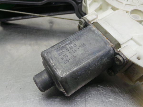 Lève-vitre avant gauche BMW 1 (E87) Imagem-3