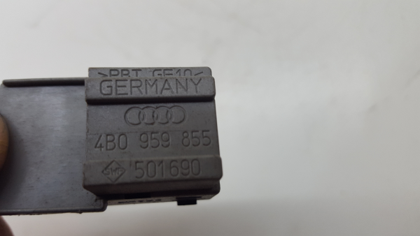 Mando / interruptor elevalunas delantero derecho AUDI A6 Avant (4B5, C5) Imagem-3