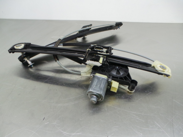 Elevalunas delantero derecho AUDI A3 Limousine (8VS, 8VM)