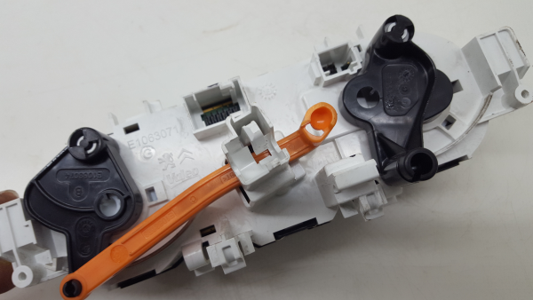 Comando chauffage / sofagem PEUGEOT 208 Imagem-4