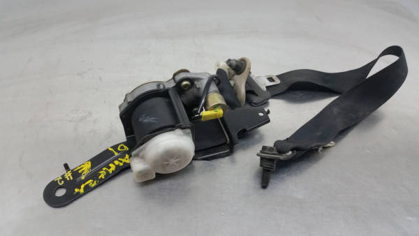 Pré-tensor cinto frente esquerdo NISSAN Almera I Sedan (N15)