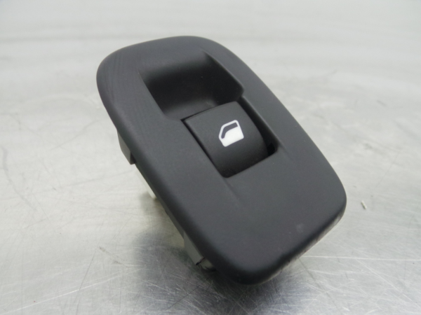 Mando / interruptor elevalunas delantero derecho PEUGEOT 2008 I (CU_)