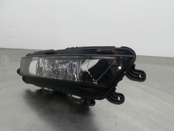 Right front fog light  SKODA Octavia III Hatchback (5E3)