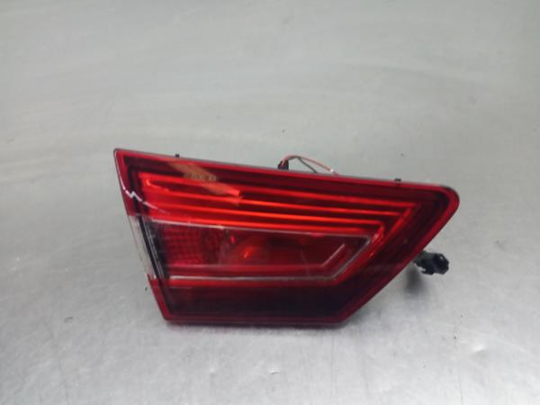 Piloto izquierdo del maletero RENAULT Clio IV (BH_)