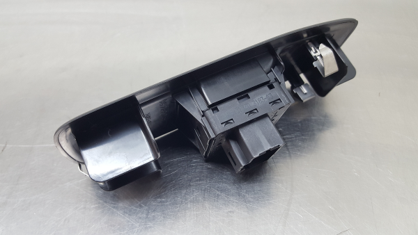 Mando / interruptor elevalunas delantero izquierdo PEUGEOT 208 Imagem-2