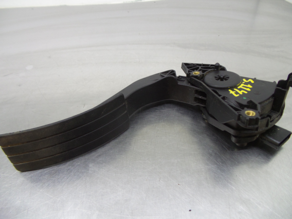 Pedal acelerador RENAULT Clio IV (BH_)