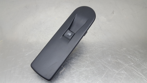 Mando / interruptor elevalunas delantero derecho RENAULT Clio IV (BH_)