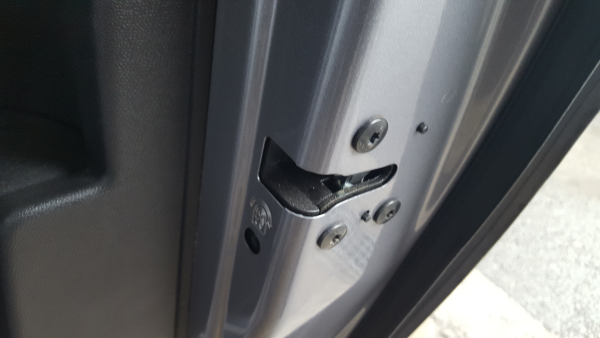 Fechadura / fecho porta trás direito PEUGEOT 308 II