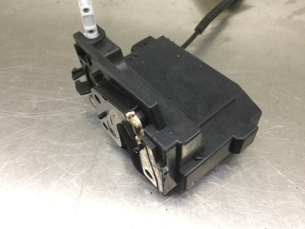 Fechadura / fecho porta trás esquerdo PEUGEOT 308 II Imagem-2