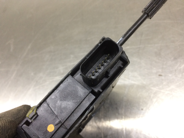 Fechadura / fecho porta trás esquerdo PEUGEOT 308 II Imagem-3