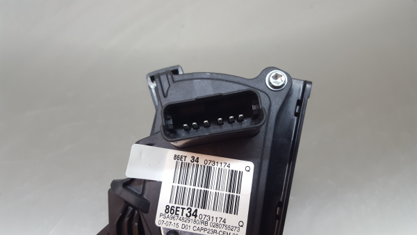 Accelerator Pedal PEUGEOT 308 II Imagem-3