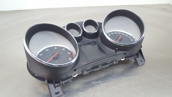 Quadrante / painel de instrumentos OPEL Astra J Imagem-1