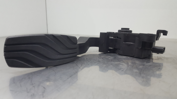 Pedal acelerador RENAULT Megane IV (B9A/M_) Imagem-1