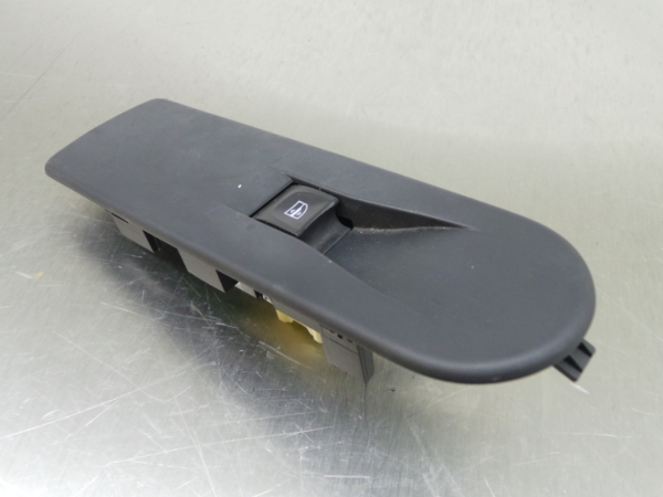 Mando / interruptor elevalunas delantero derecho RENAULT Clio IV (BH_)