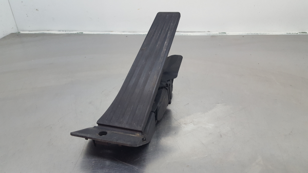 Pedal acelerador BMW 1 (F20)