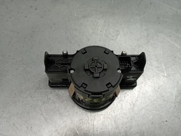 Bouton / interrupteur d'éclairage MERCEDES-BENZ Classe A (W176) Imagem-1