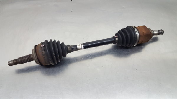 Left front driveshaft TOYOTA Yaris (_P9_)