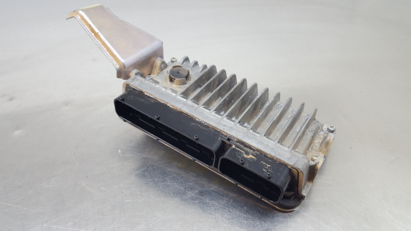 Centralina motor / ECU TOYOTA Yaris (_P13_)