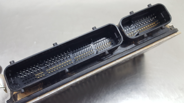 Centralina motor / ECU TOYOTA Yaris (_P13_) Imagem-4