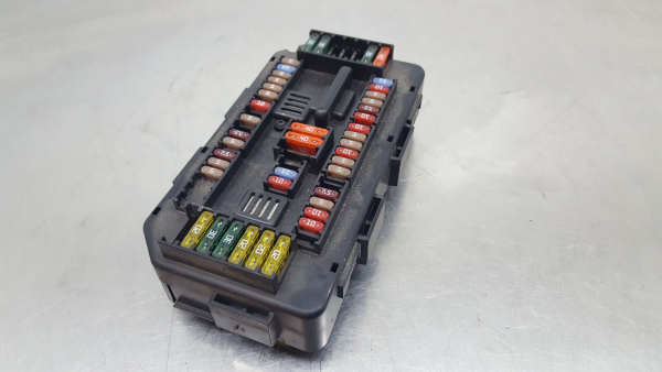 Caixa fusíveis / SAM / BSI BMW 1 (F20)