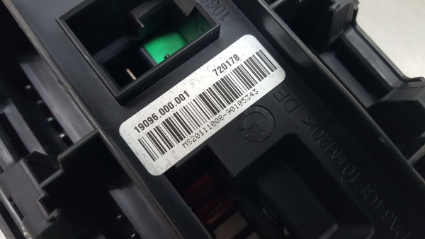 Caixa fusíveis / SAM / BSI BMW 1 (F20) Imagem-4