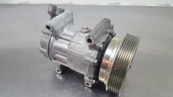 Compresor A/A RENAULT Kangoo (KW0/1_)