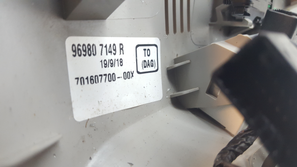 Plafón Delantero RENAULT Kadjar (HA_, HL_) Imagem-3