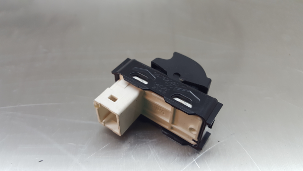 Mando / interruptor elevalunas delantero derecho PEUGEOT 308 II Imagem-3