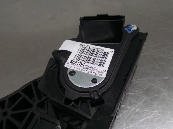 Pedal acelerador PEUGEOT 308 II Imagem-2