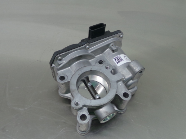 Throttle body RENAULT Clio IV (BH_)