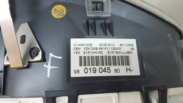 Instrument cluster PEUGEOT 208 Imagem-2