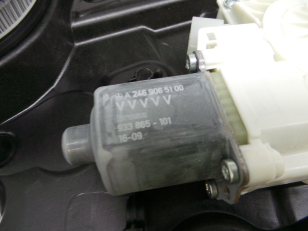 Lève-vitre avant gauche MERCEDES-BENZ Classe A (W176) Imagem-2