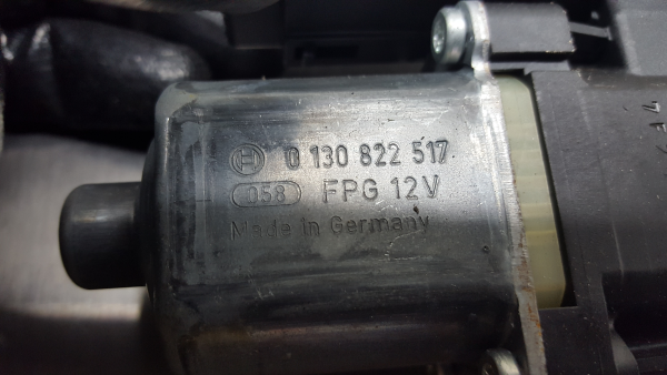 Motore alzacristallo posteriore sinistro RENAULT Scénic III (JZ0/1_) Imagem-4